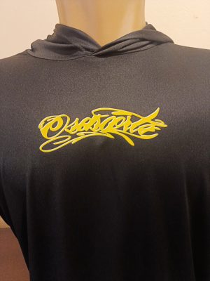 Camiseta Dry-fit manga longa com capuz